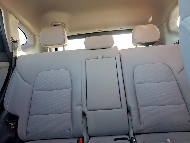 Фото 10 - HYUNDAI TUCSON