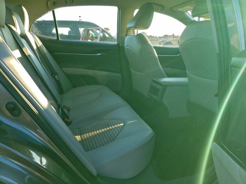 Фото 10 - TOYOTA CAMRY