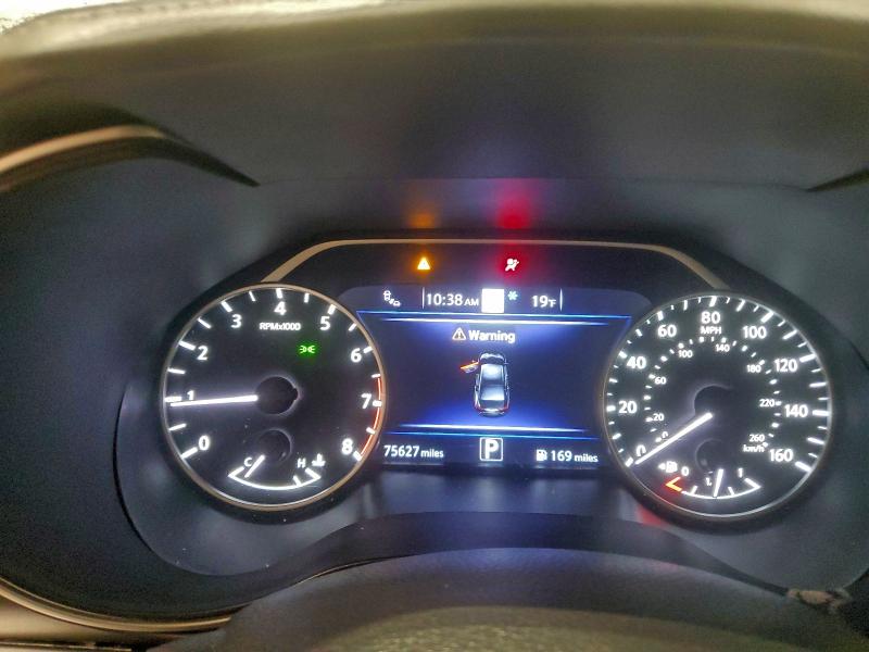 Фото 9 - NISSAN MAXIMA