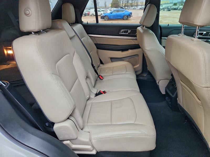 Фото 11 - FORD EXPLORER