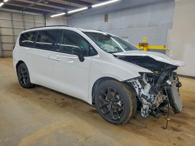 Фото 4 - CHRYSLER PACIFICA