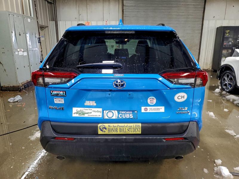 Фото 6 - TOYOTA RAV4