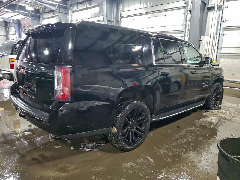 Фото 3 - GMC YUKON