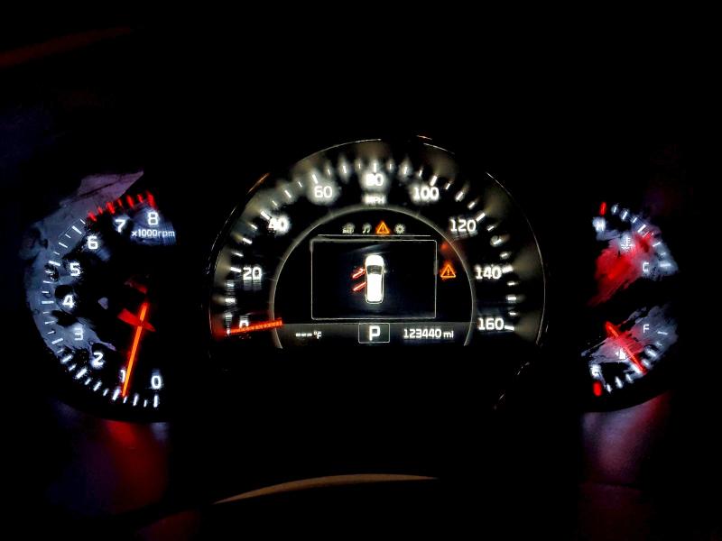 Фото 9 - KIA SORENTO