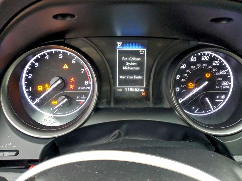 Фото 9 - TOYOTA CAMRY