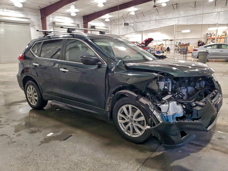 Фото 4 - NISSAN ROGUE