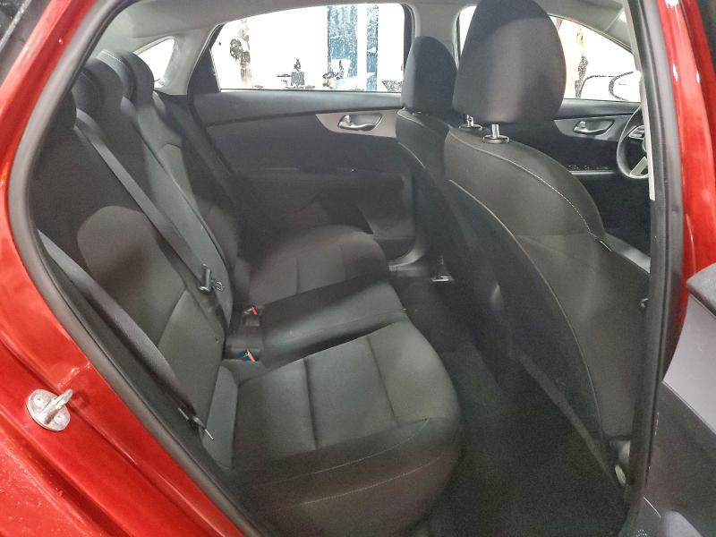 Фото 10 - KIA FORTE