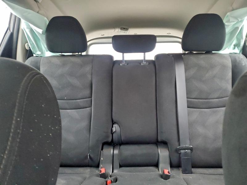 Фото 10 - NISSAN ROGUE