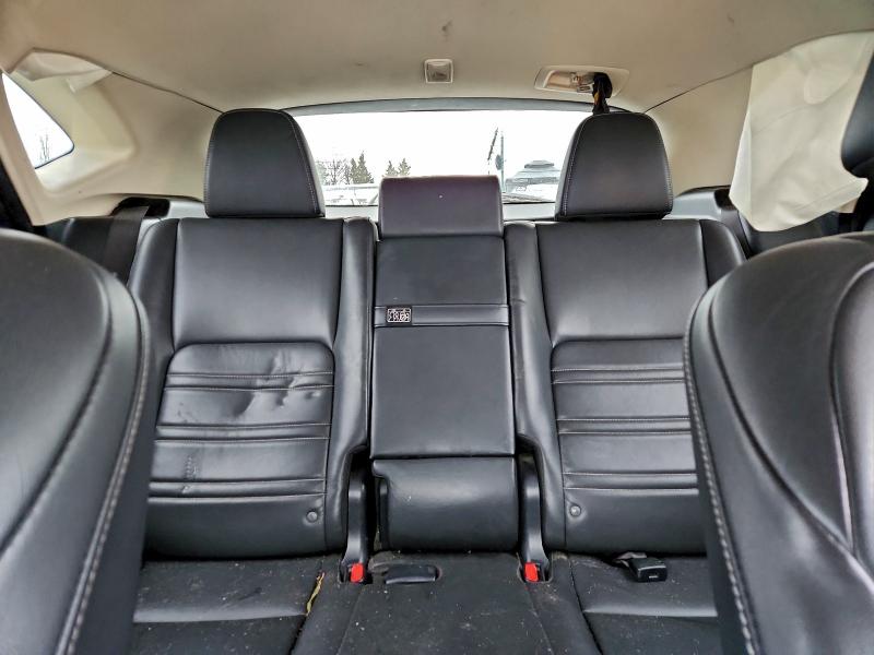 Фото 10 - LEXUS NX