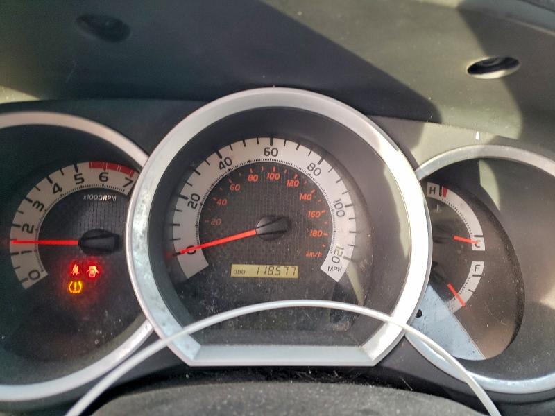 Фото 9 - TOYOTA TACOMA