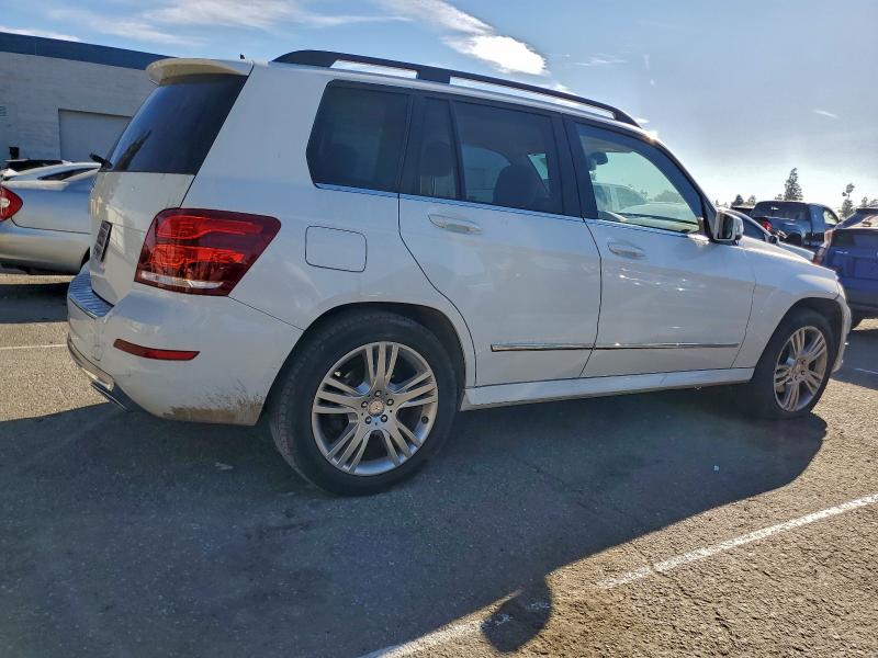 MERCEDES-BENZ GLK-CLASS 2015 VIN WDCGG5HB9FG376137