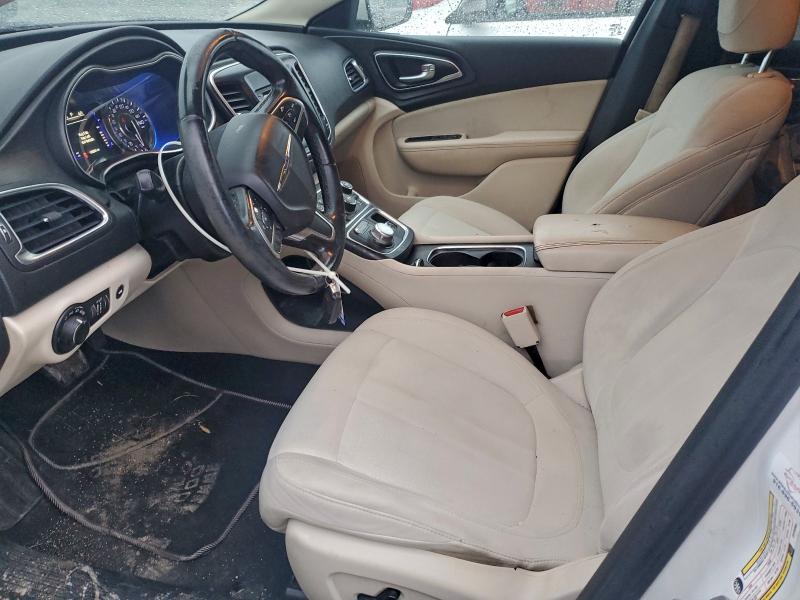 Фото 7 - CHRYSLER 200