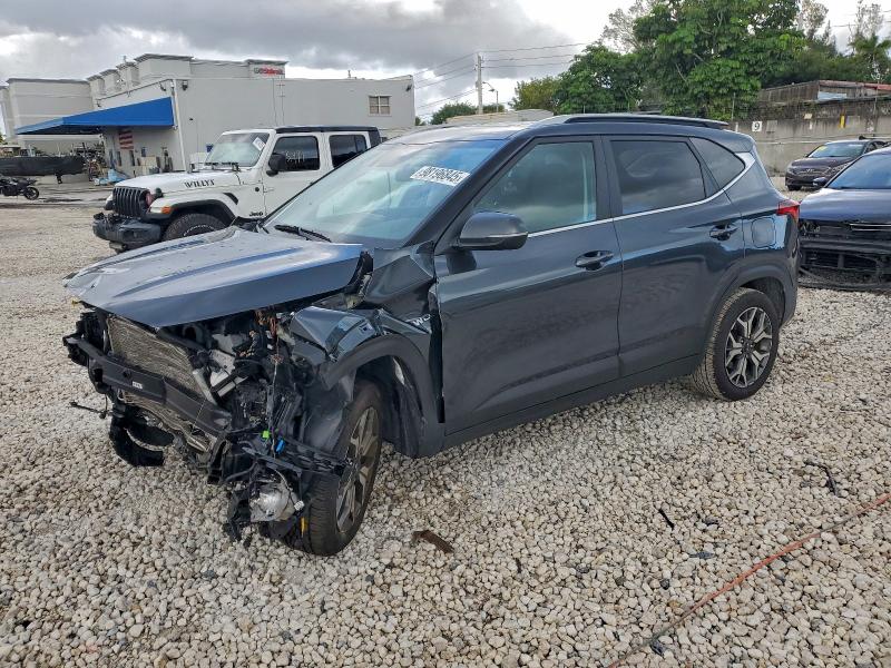 Фото 1 - KIA SELTOS