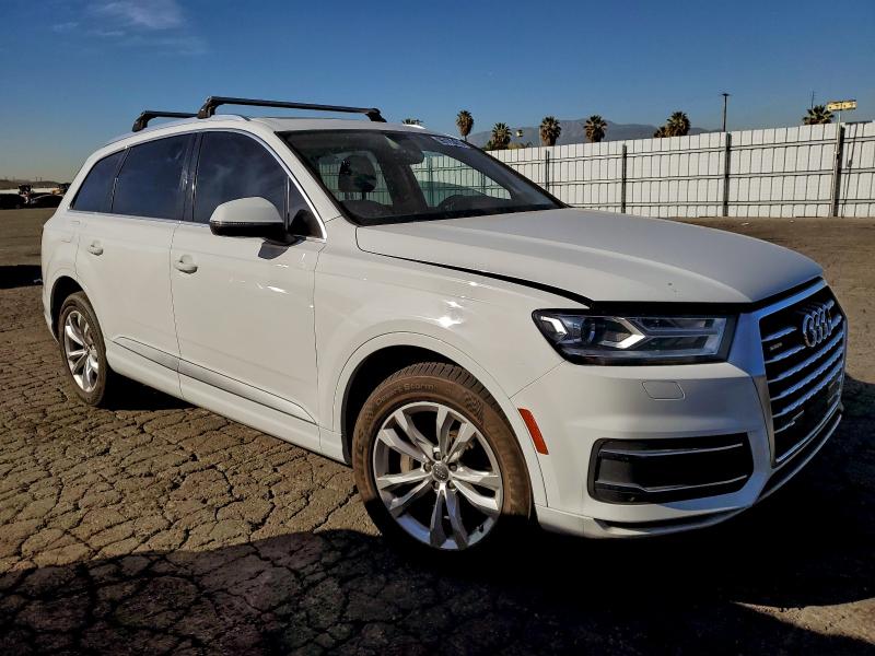 Фото 4 - AUDI Q7