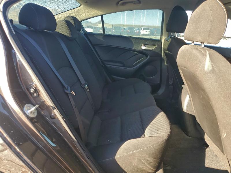 Фото 10 - KIA FORTE