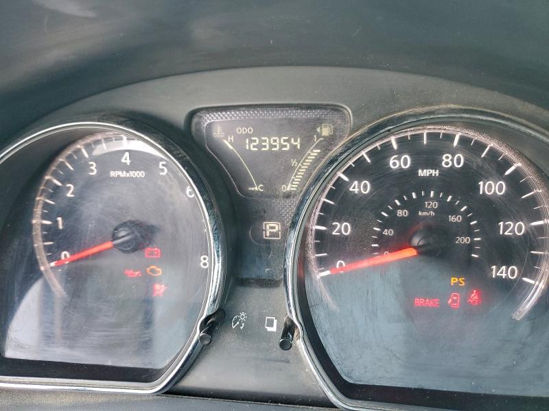 Фото 9 - NISSAN VERSA