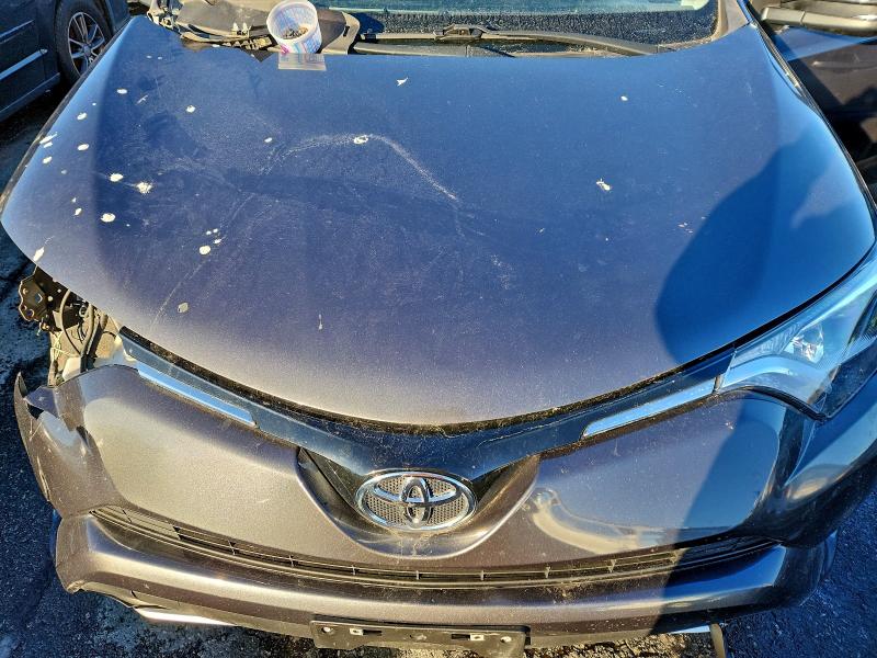 Фото 12 - TOYOTA RAV4