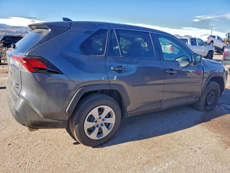 Фото 3 - TOYOTA RAV4