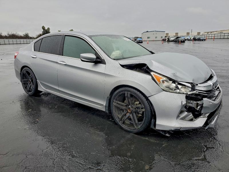 Фото 4 - HONDA ACCORD