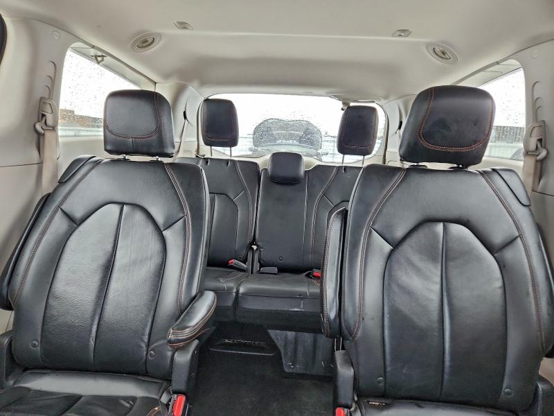 Фото 10 - CHRYSLER PACIFICA