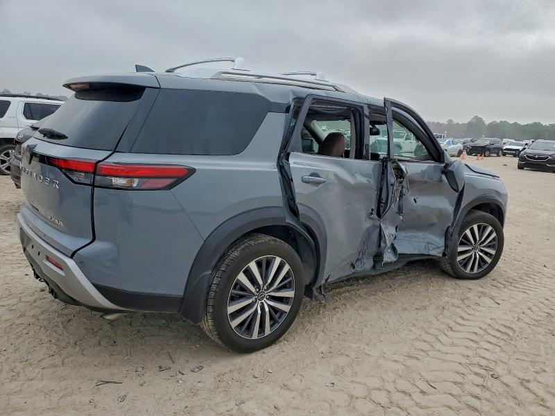 Фото 3 - NISSAN PATHFINDER