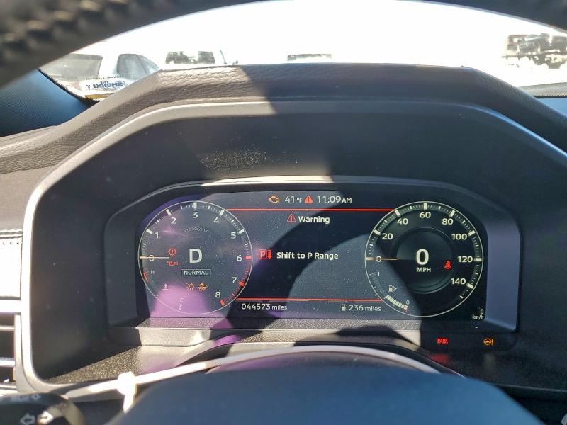 Фото 9 - MITSUBISHI OUTLANDER