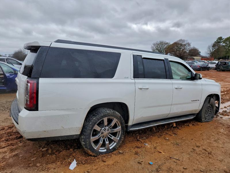 Фото 3 - GMC YUKON