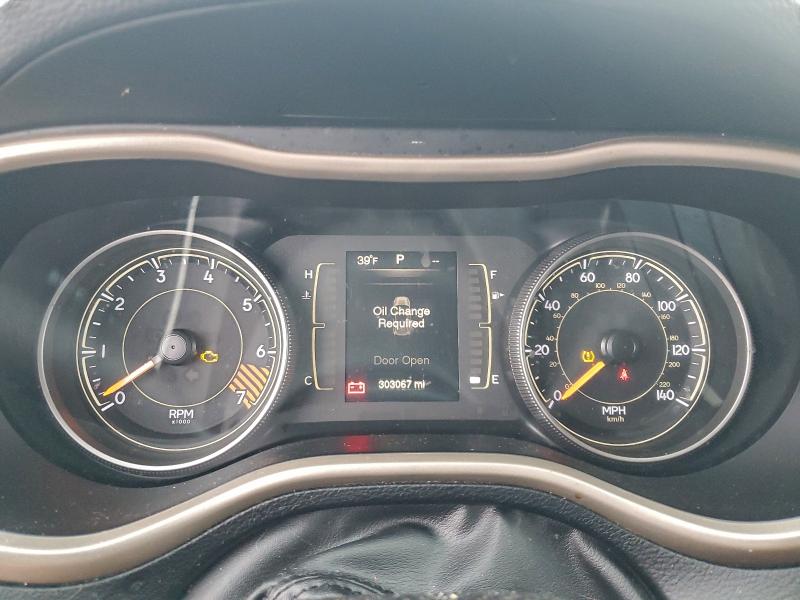 Фото 9 - JEEP GRAND CHER