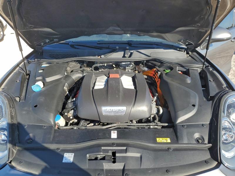 Фото 12 - PORSCHE CAYENNE