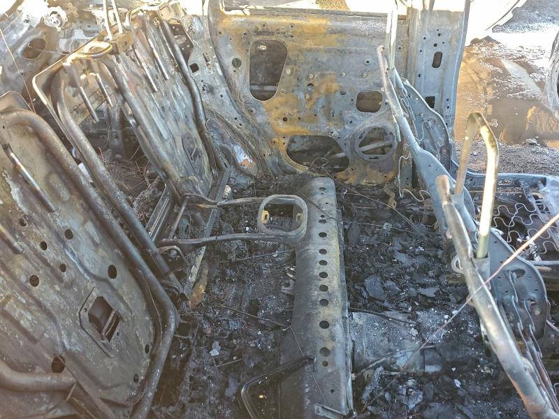 Фото 10 - MITSUBISHI OUTLANDER