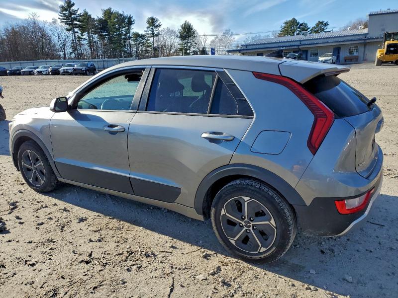 Фото 2 - KIA NIRO