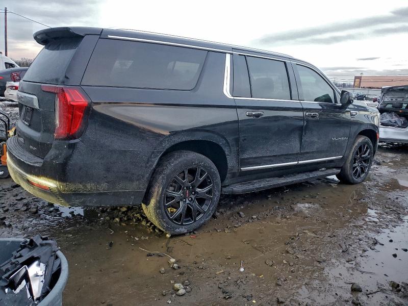 Фото 3 - GMC YUKON