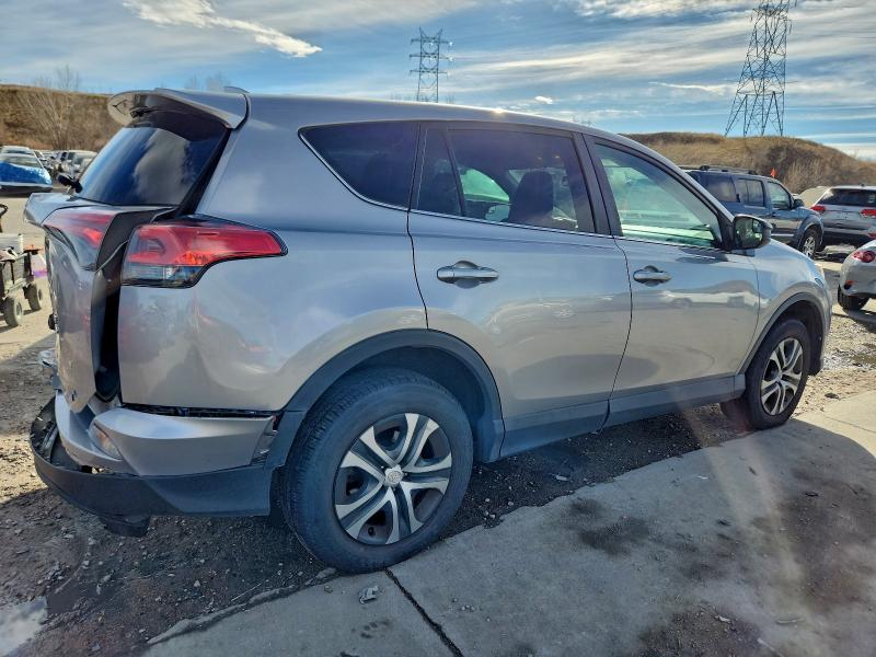 Фото 3 - TOYOTA RAV4