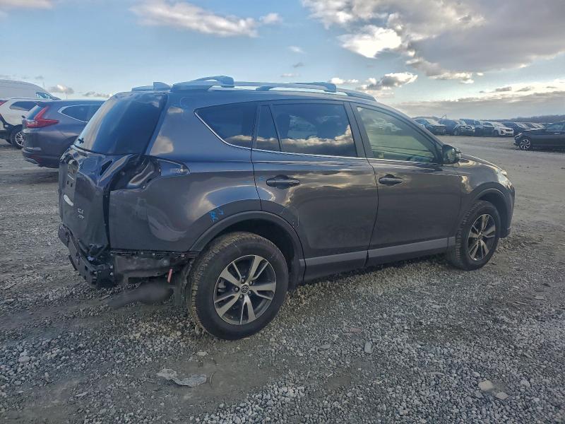 Фото 3 - TOYOTA RAV4