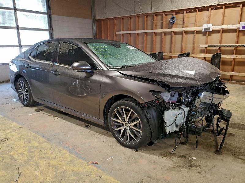 Фото 4 - TOYOTA CAMRY