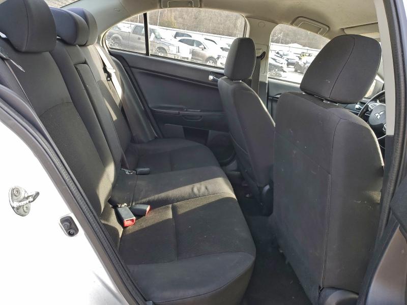 Фото 10 - MITSUBISHI LANCER