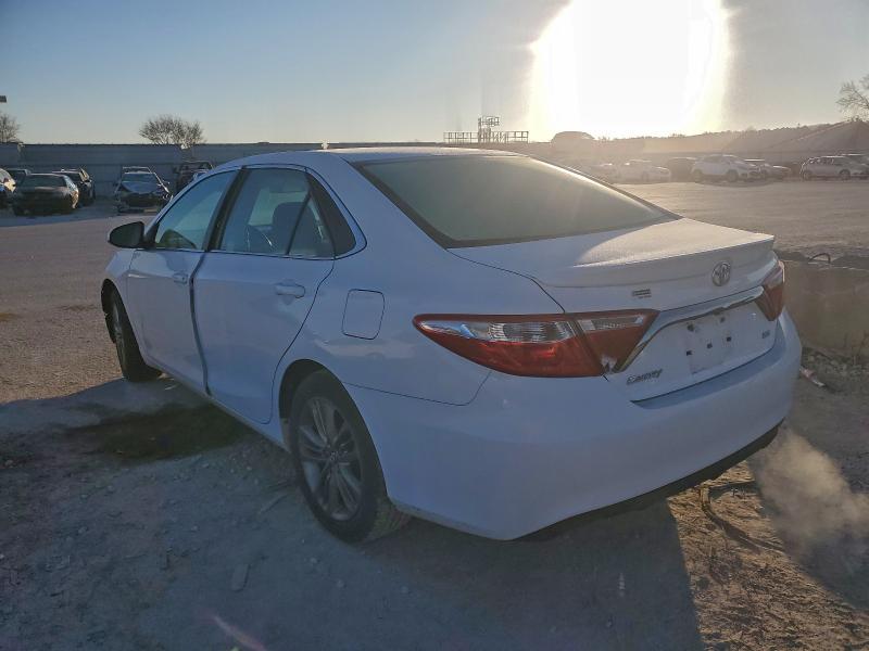 Фото 2 - TOYOTA CAMRY