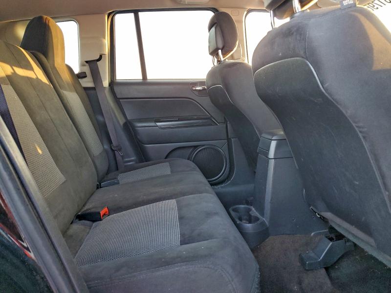 Фото 10 - JEEP COMPASS