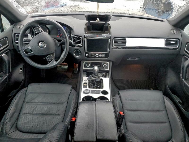 VOLKSWAGEN TOUAREG 2017 VIN WVGRF7BP1HD005054