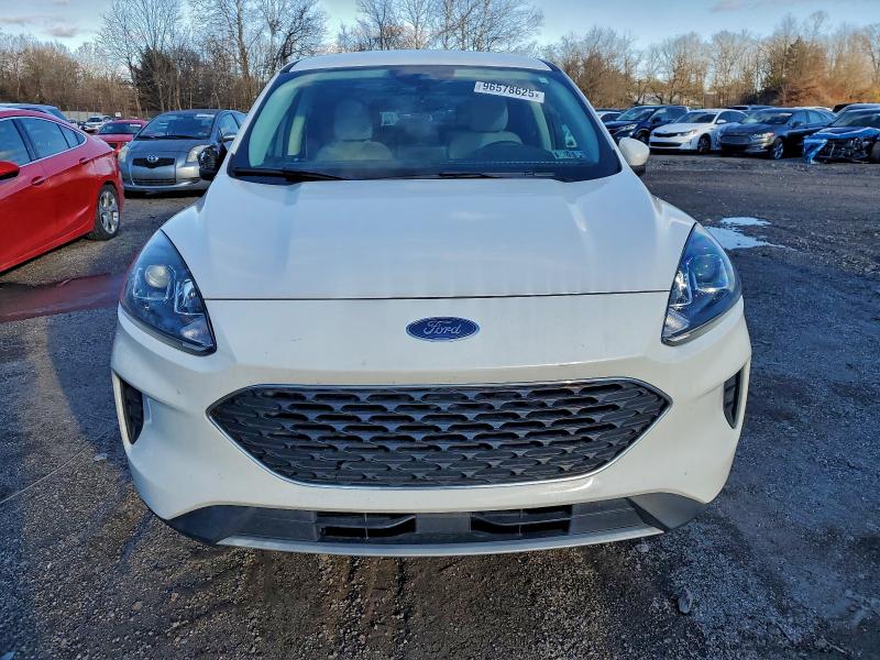 Фото 5 - FORD ESCAPE