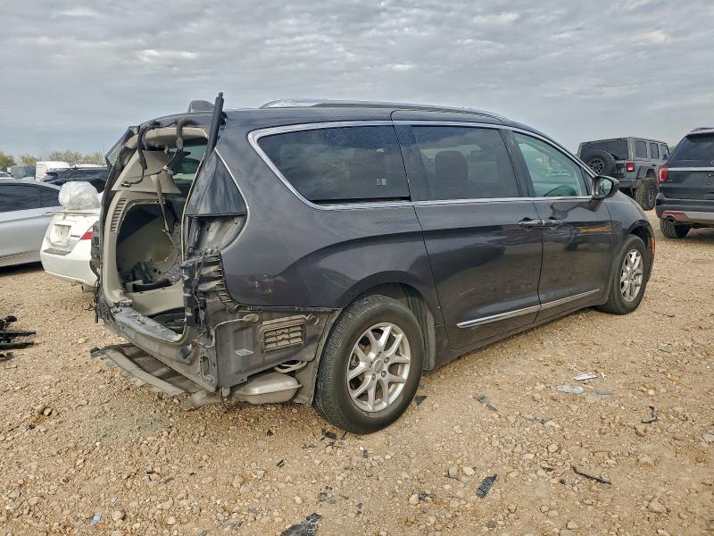 Фото 3 - CHRYSLER PACIFICA