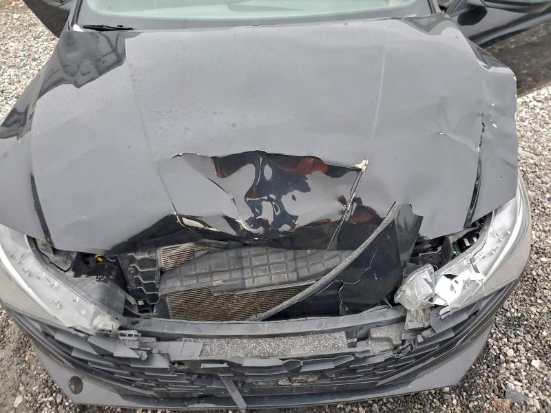 Фото 11 - HYUNDAI ELANTRA