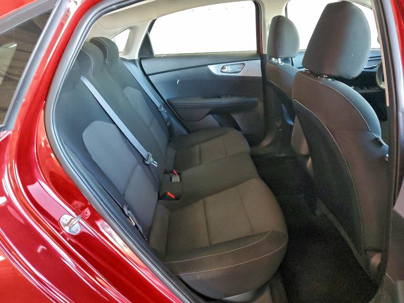 Фото 10 - KIA FORTE