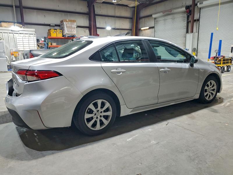 Фото 3 - TOYOTA COROLLA