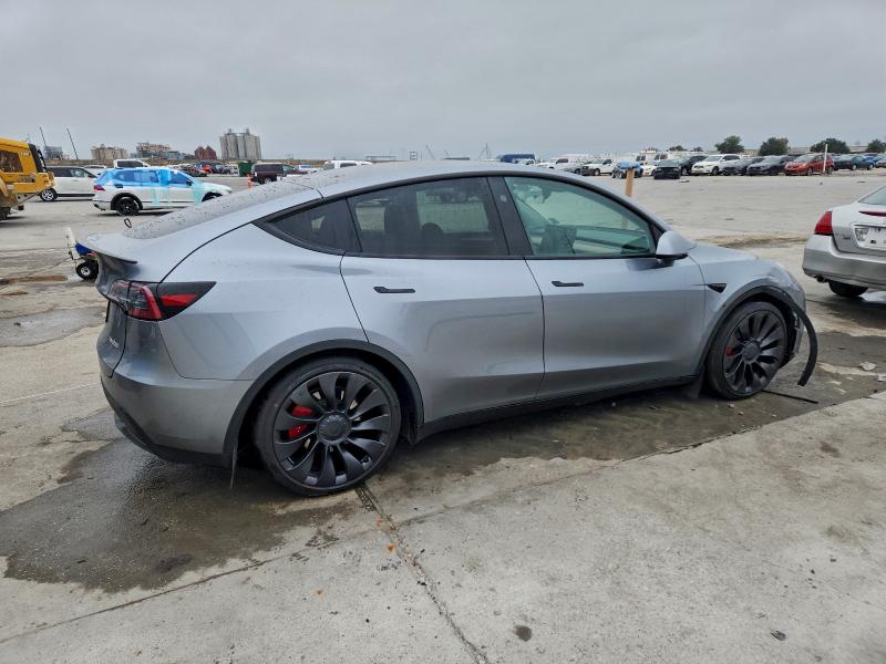 Фото 3 - TESLA MODEL Y
