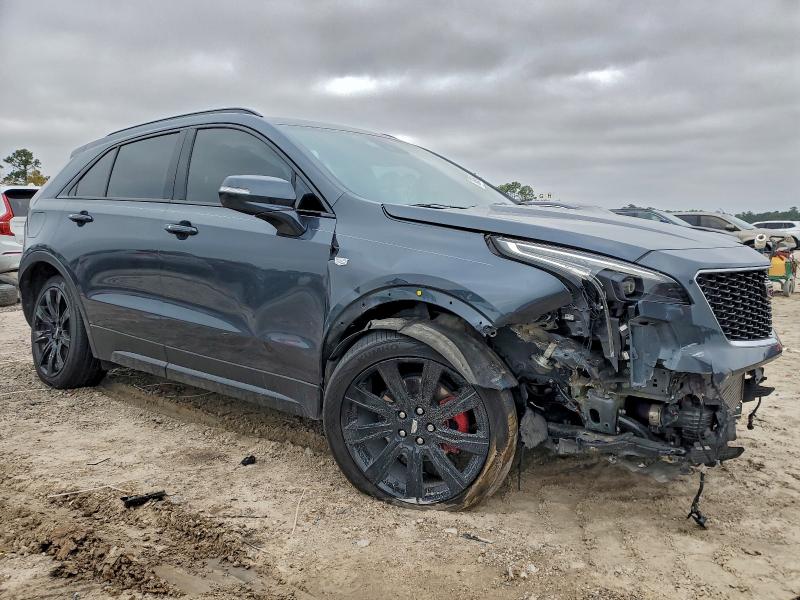 Фото 4 - CADILLAC XT4