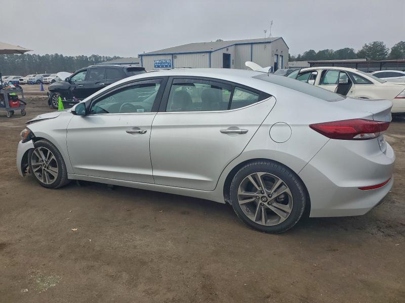 Фото 2 - HYUNDAI ELANTRA