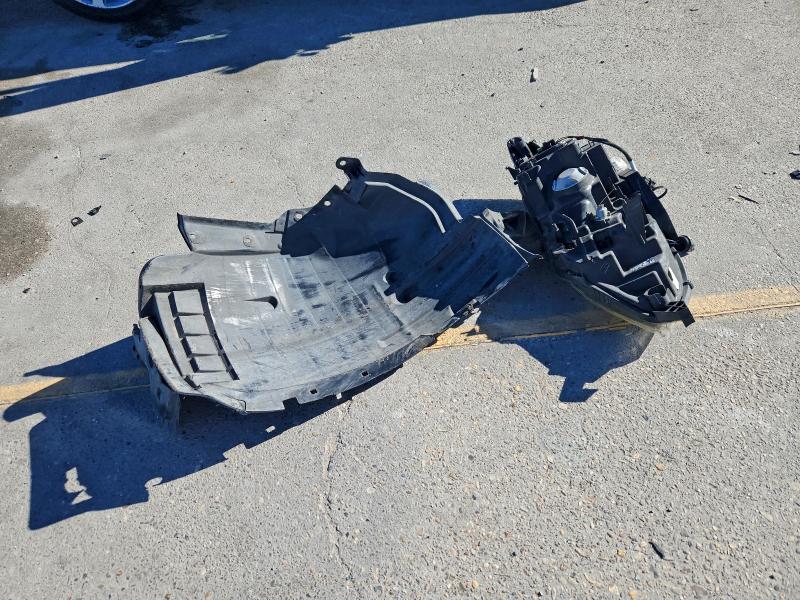 Фото 13 - NISSAN ROGUE