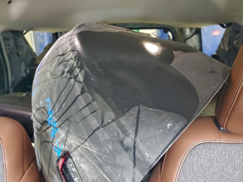 Фото 10 - FORD BRONCO