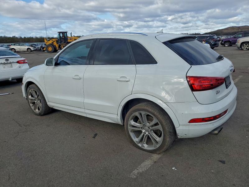Фото 2 - AUDI Q3